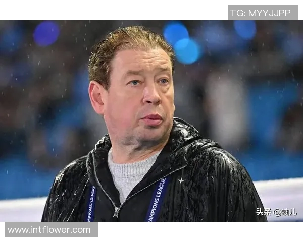 他更适合国足主帅！斯卢茨基强势回应伊万：多看看新人！