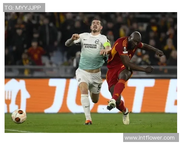 格里姆与罗森博格的激烈对决揭示足球战术的深层次博弈与魅力