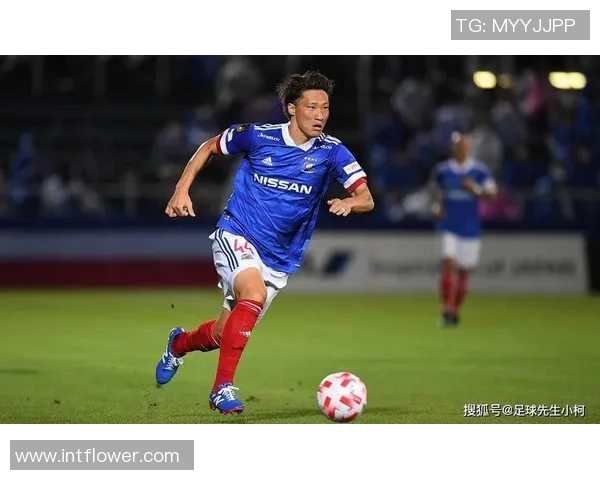 横滨与悉尼的足球对决谁能在绿茵场上笑到最后